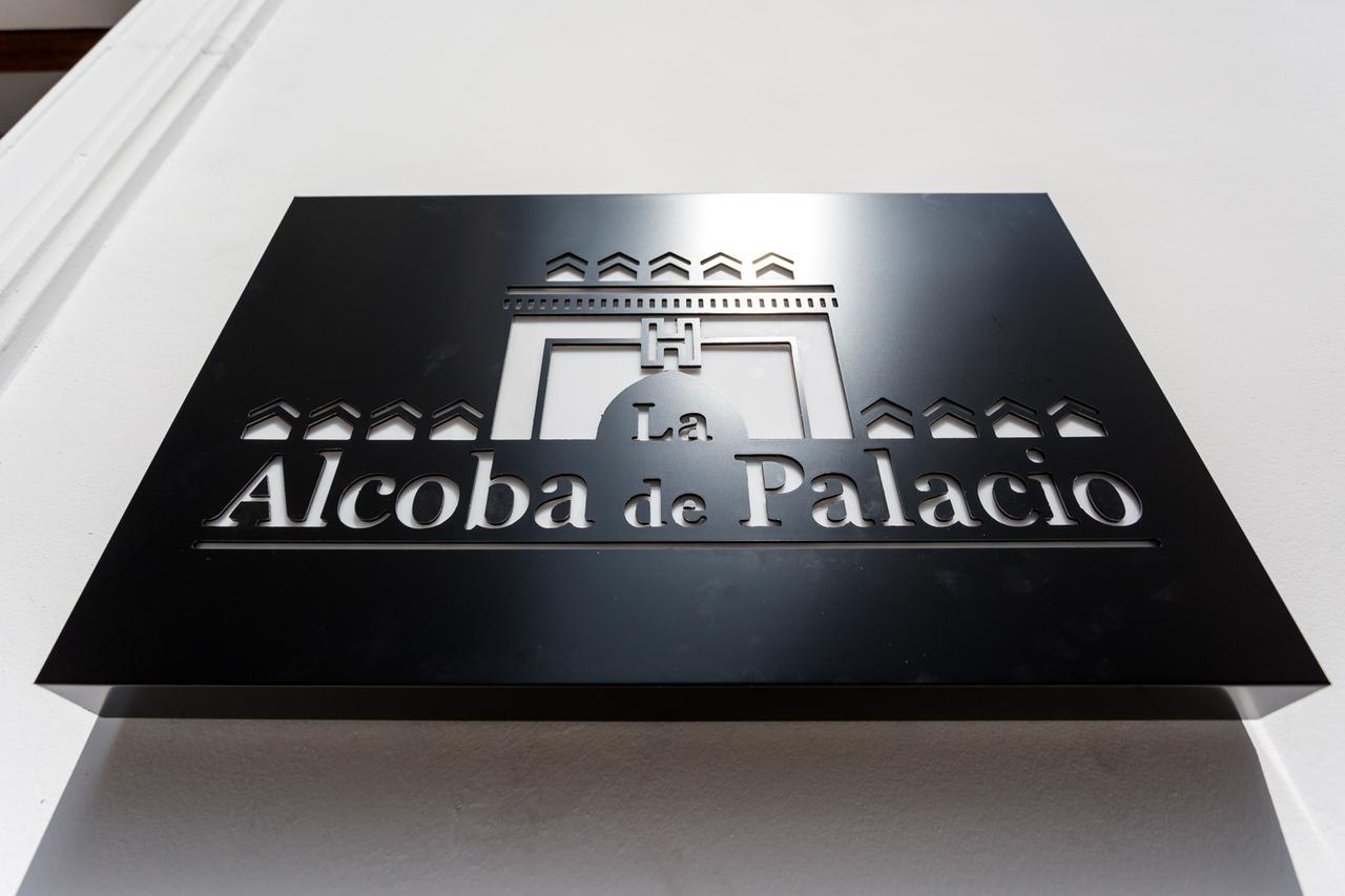 La Puerta De Palacio - Adults Only Σεβίλλη Εξωτερικό φωτογραφία